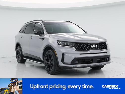Gray 2022 Kia Sorento SX