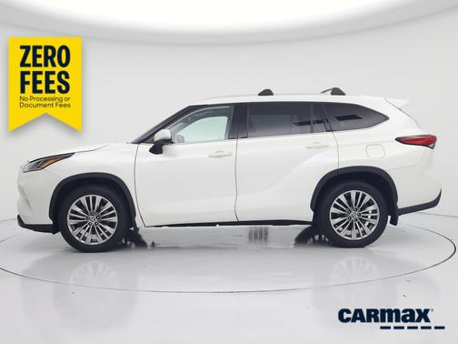 White 2020 Toyota Highlander Platinum
