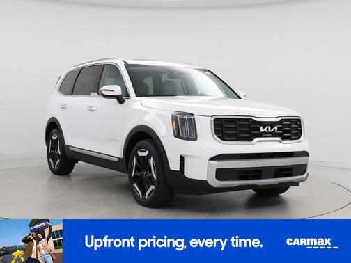 White 2025 Kia Telluride S