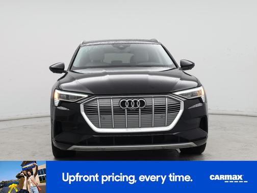 2019 Audi e-tron Premium Plus