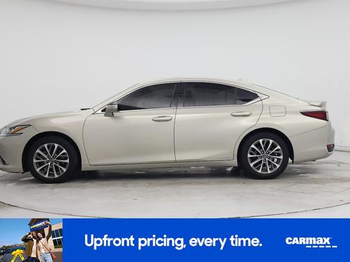 2022 Lexus ES 300h Luxury