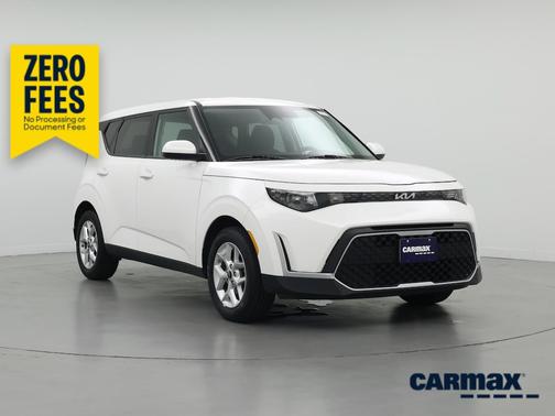 White 2024 Kia Soul S