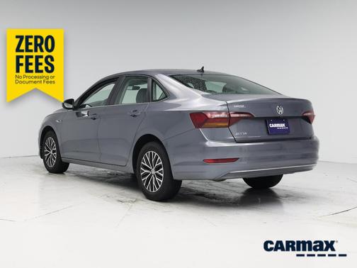 Gray 2019 Volkswagen Jetta SEL