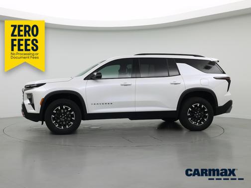 Pearl 2024 Chevrolet Traverse Z71