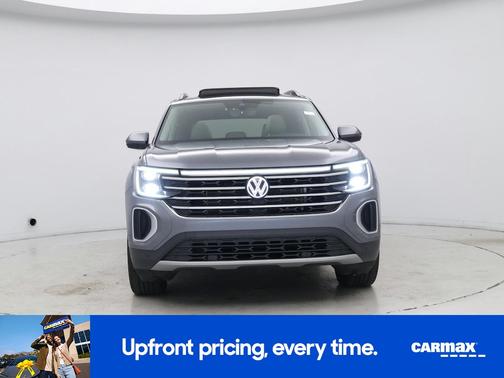 Gray 2024 Volkswagen Atlas SE w/Tech