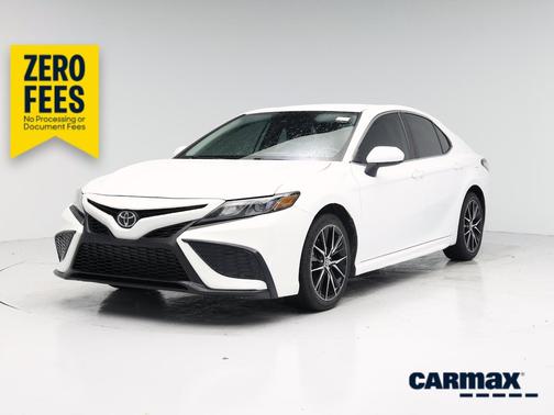 White 2021 Toyota Camry SE