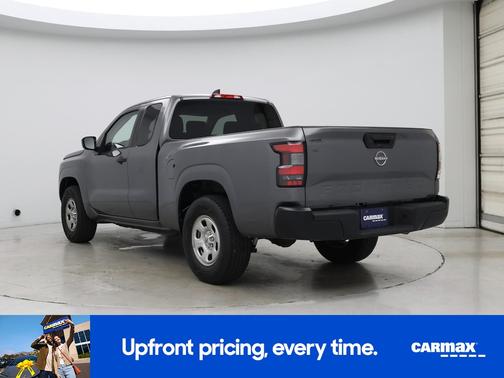 Gray 2022 Nissan Frontier S