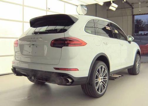 2015 Porsche Cayenne Turbo