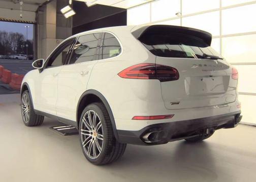 2015 Porsche Cayenne Turbo