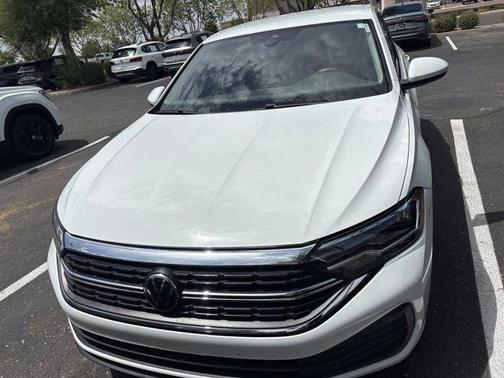 Pure White 2024 Volkswagen Jetta 1.5T S