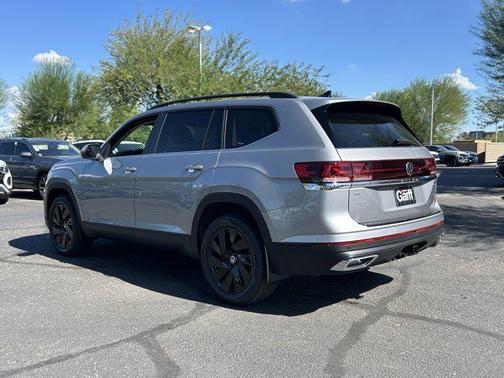 2026 Volkswagen Atlas 2.0T SE w/Technology 4MOTION