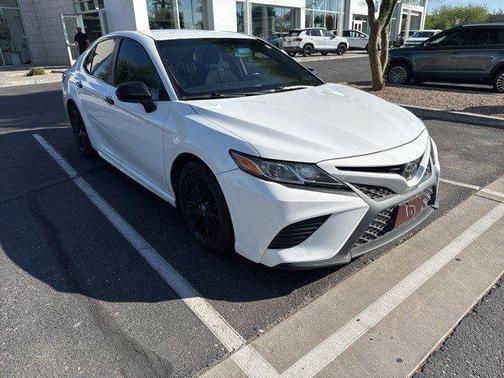 2019 Toyota Camry SE