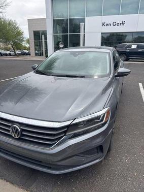 Platinum Gray Metallic 2020 Volkswagen Passat 2.0T SE