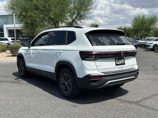 Pure White 2025 Volkswagen Taos 1.5T S
