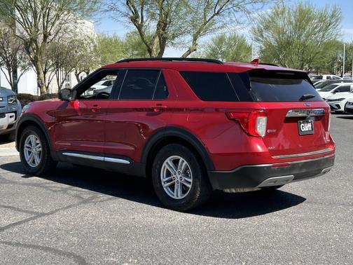 Rapid Red Metallic Tinted Clearcoat 2020 Ford Explorer XLT