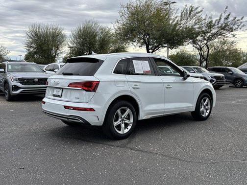 2023 Audi Q5 40 Premium