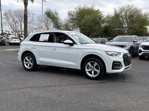 2023 Audi Q5 40 Premium