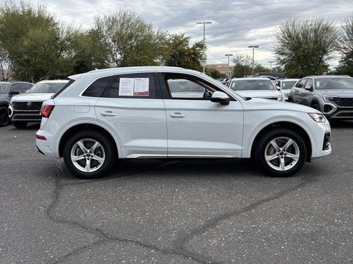 2023 Audi Q5 40 Premium