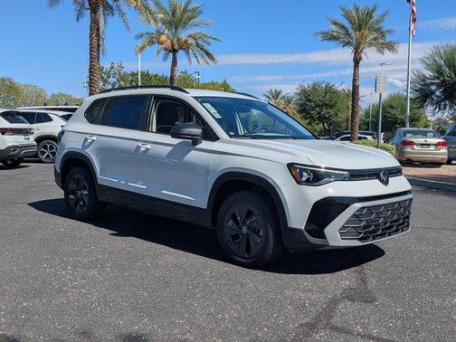 2025 Volkswagen Taos 1.5T S