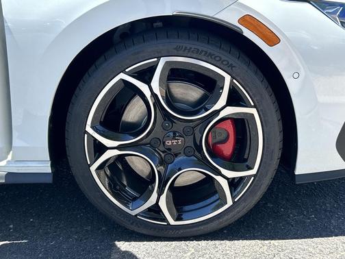opal white pearl 2026 Volkswagen Golf GTI 2.0T S DSG