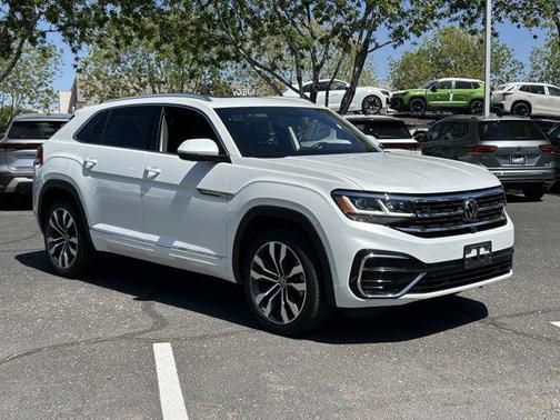 Opal White 2023 Volkswagen Atlas Cross Sport 3.6L V6 SEL Premium R-Line
