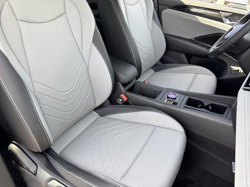 Platinum Gray Metallic 2026 Volkswagen Tiguan 2.0T SE R-Line Black