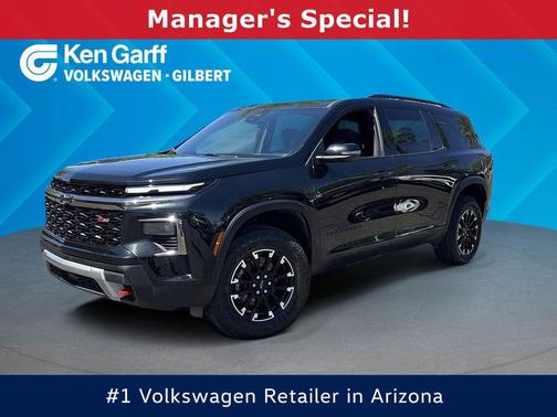 Mosaic Black Metallic 2024 Chevrolet Traverse AWD Z71