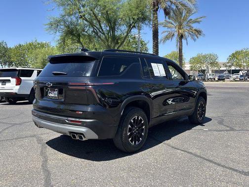 Mosaic Black Metallic 2024 Chevrolet Traverse AWD Z71