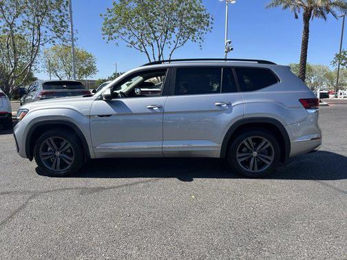2021 Volkswagen Atlas 3.6L SE w/Technology