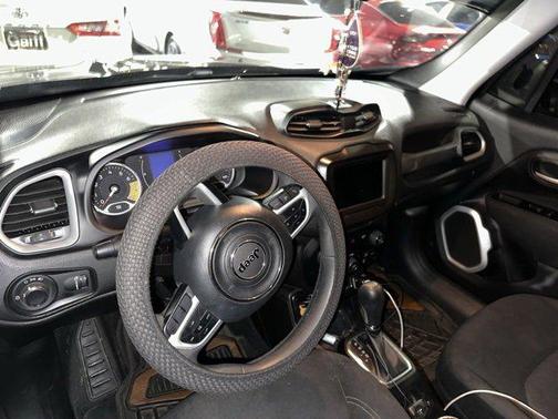 2020 Jeep Renegade Jeepster FWD