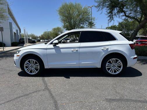 Ibis White 2018 Audi Q5 2.0T Prestige