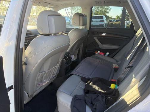 Ibis White 2018 Audi Q5 2.0T Prestige