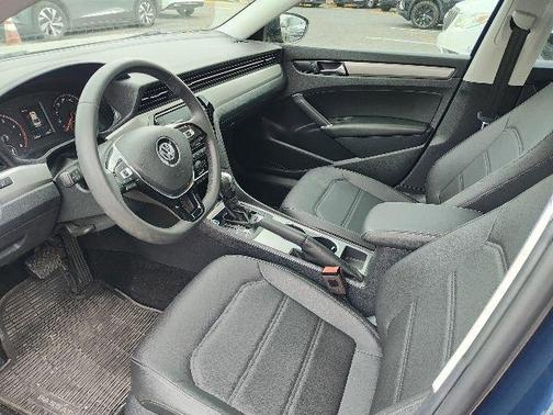 Blue Metallic 2021 Volkswagen Passat 2.0T SE