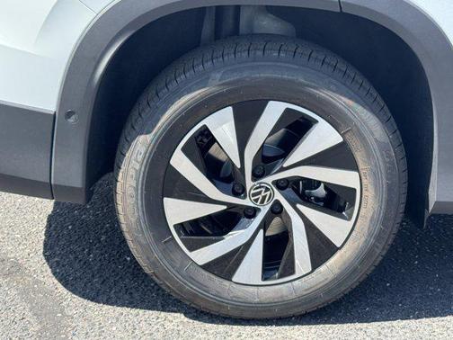2025 Volkswagen Tiguan 2.0T S