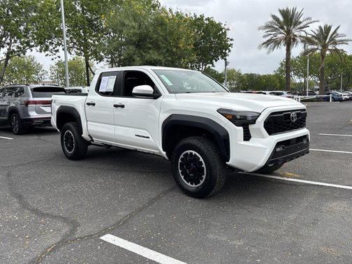 2024 Toyota Tacoma TRD Off-Road
