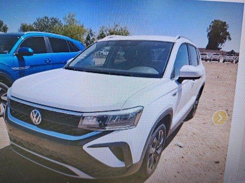 2024 Volkswagen Taos SE