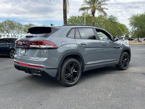 2025 Volkswagen Atlas Cross Sport 2.0T SEL