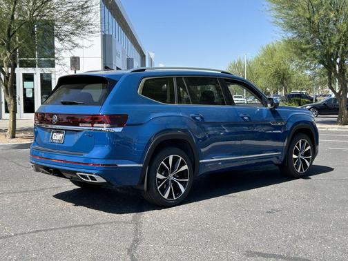 Mountain Lake Blue Metallic 2026 Volkswagen Atlas 2.0T SEL Premium R-Line 4MOTION