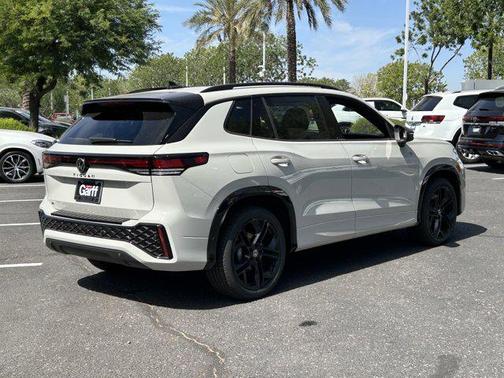sandstone 2026 Volkswagen Tiguan 2.0T SE R-Line Black