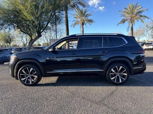 2025 Volkswagen Atlas 2.0T SEL Premium R-Line 4MOTION