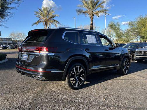 2025 Volkswagen Atlas 2.0T SEL Premium R-Line 4MOTION