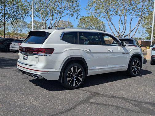 2026 Volkswagen Atlas 2.0T SEL Premium R-Line 4MOTION