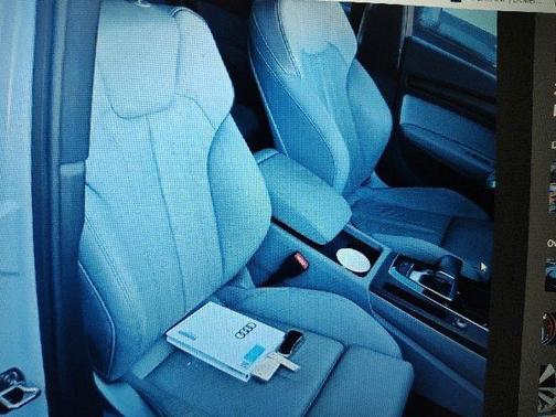 2023 Audi Q5 45 S line Premium