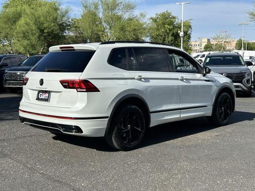 Opal White Pearl 2023 Volkswagen Tiguan 2.0T SE R-Line Black