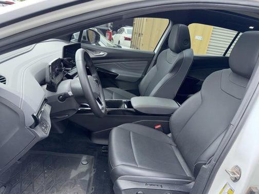 Pure White 2023 Volkswagen ID.4 Pro