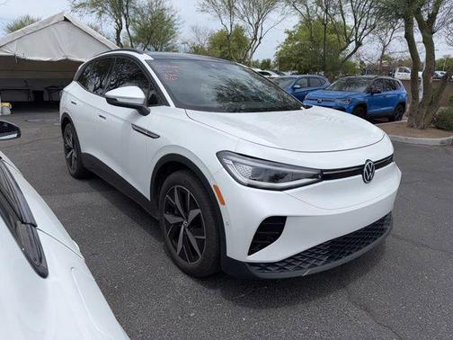 Pure White 2023 Volkswagen ID.4 Pro