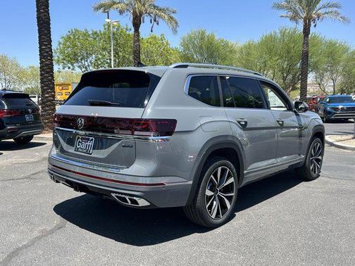 2025 Volkswagen Atlas 2.0T SEL Premium R-Line 4MOTION