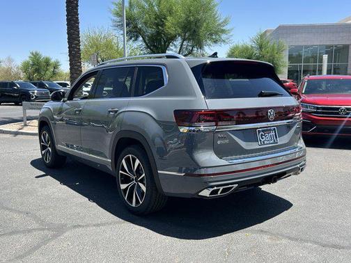 2025 Volkswagen Atlas 2.0T SEL Premium R-Line 4MOTION