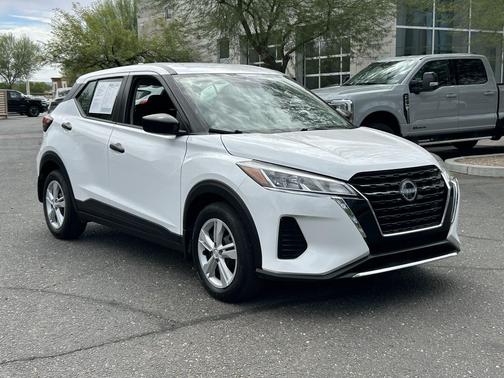 Fresh Powder 2024 Nissan Kicks S