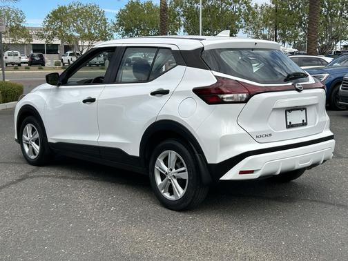 Fresh Powder 2024 Nissan Kicks S